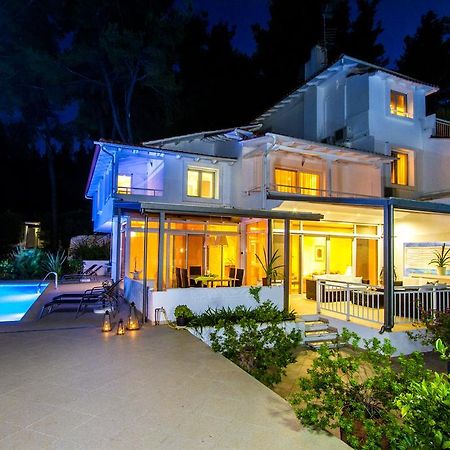 Muses Villas Resort Sani  Bagian luar foto